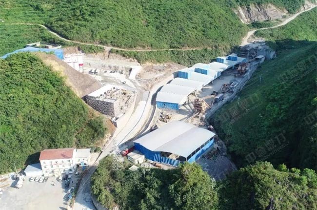 寶巖建材時產(chǎn)600-800噸砂石料破碎篩分生產(chǎn)線