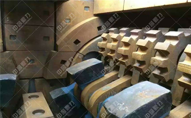 錘式破碎機(jī)錘軸易斷原因