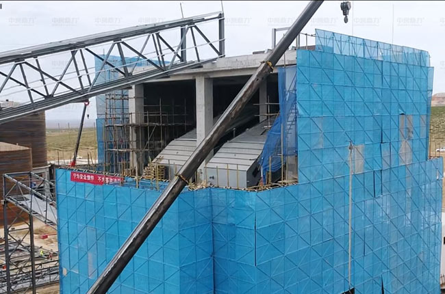 DLYK3680重型振動(dòng)篩篩分車間