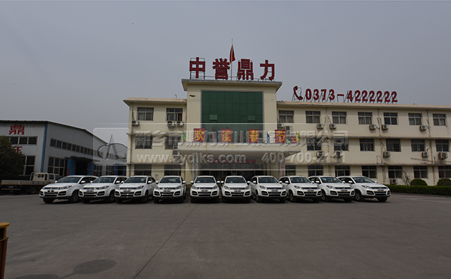 中譽鼎力破碎機廠