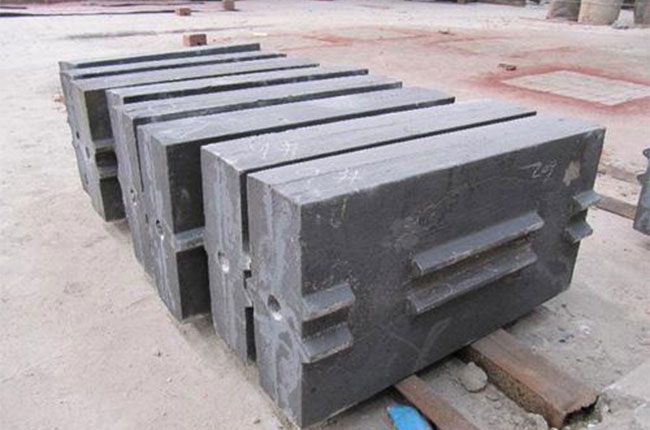 反擊式破碎機(jī)部件之板錘 反擊式破碎機(jī)部件之板錘