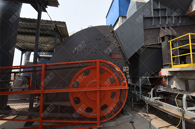重型錘式破碎機產(chǎn)品實拍圖展示3 重型錘式破碎機產(chǎn)品實拍圖展示3