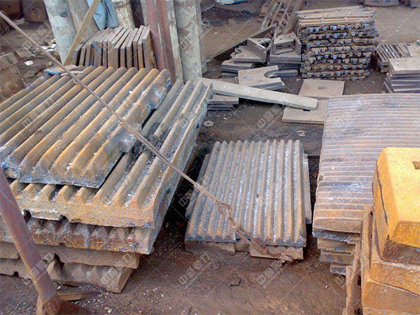 顎式破碎機的固定襯板 顎式破碎機的固定襯板