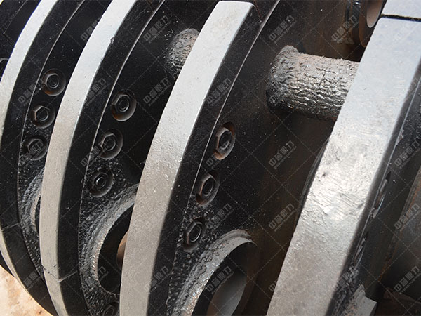 錘式破碎機圓盤設計