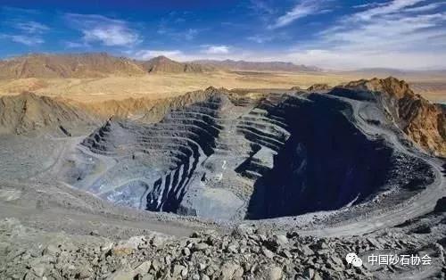 大型露天礦開采設計