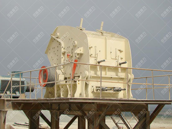 反擊式制砂機性能特點2