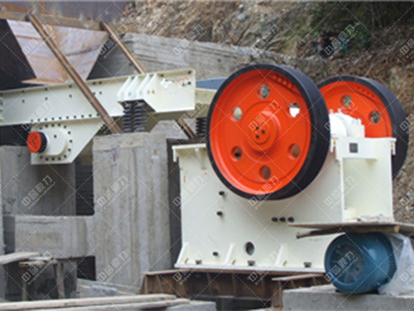 顎式破碎機(jī)