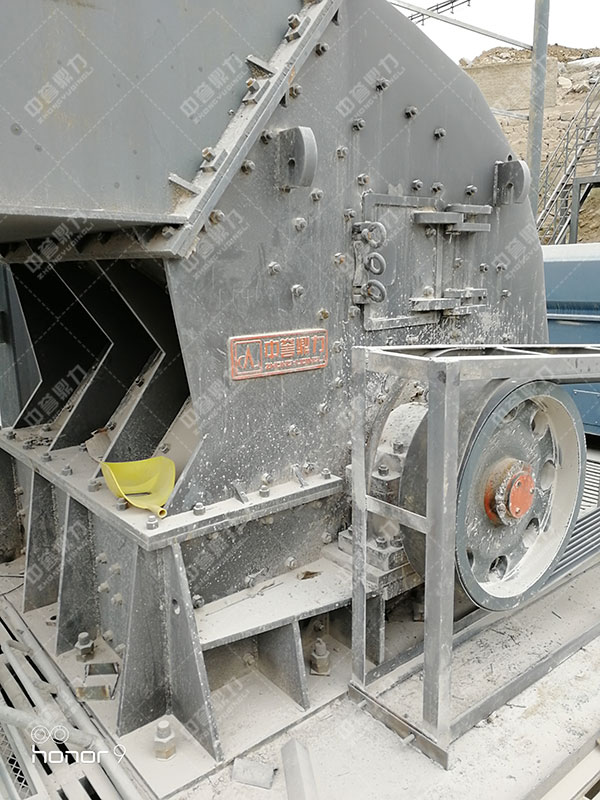 反擊錘式破碎機(jī)