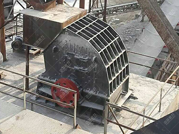 PC-1014錘式破碎機
