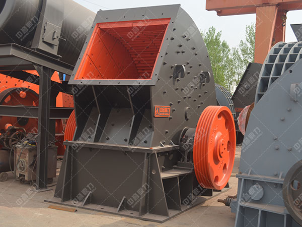 時產(chǎn)400噸磕石機