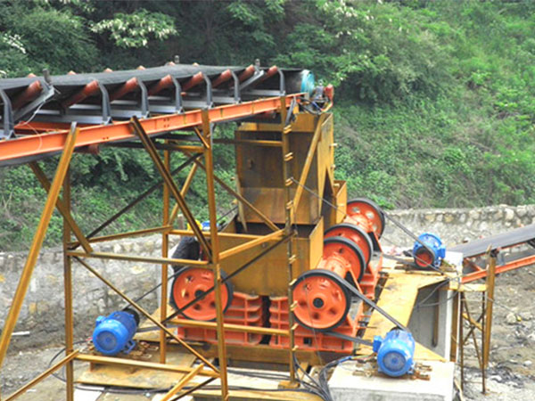 顎式破碎機(jī)