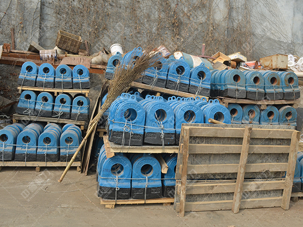 礦山破碎機(jī)配件錘頭