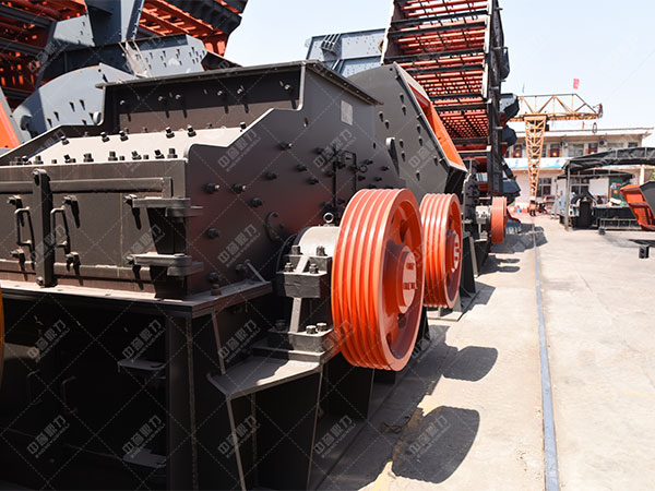 zsj雙轉(zhuǎn)子制砂機(jī)