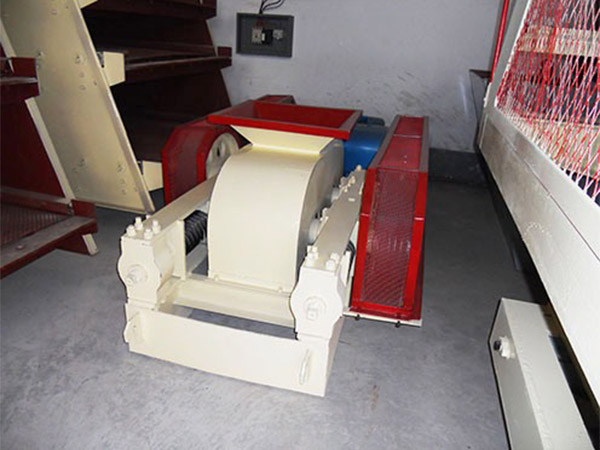 對(duì)輥式破碎機(jī)