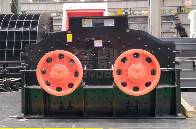SZJ1516雙轉子制砂機 SZJ1516雙轉子制砂機
